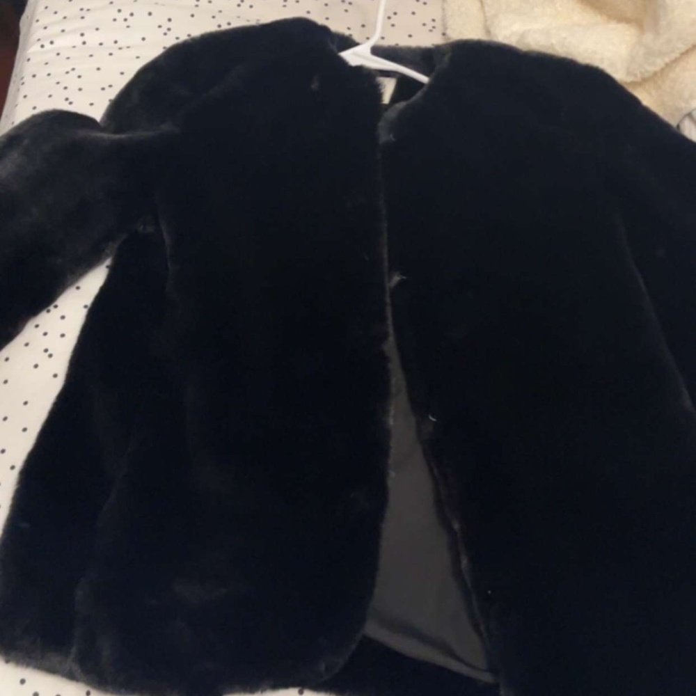 fur coat